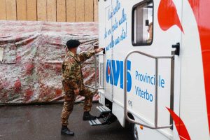 Viterbo - Avis - Donazioni alla  Scuola Sottufficiali dell’Esercito