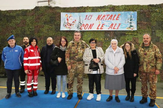 Viterbo - Decima edizione della manifestazione "Babbo Natale con le ali