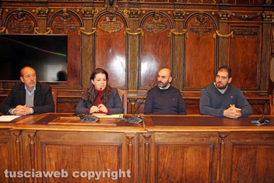 Viterbo - Comune - Consegna benemerenza alla Pasticceria Garibaldi