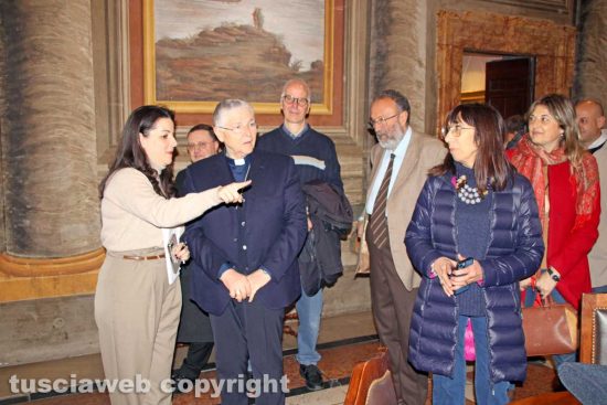 Viterbo - La visita del vescovo Orazio Piazza in comune