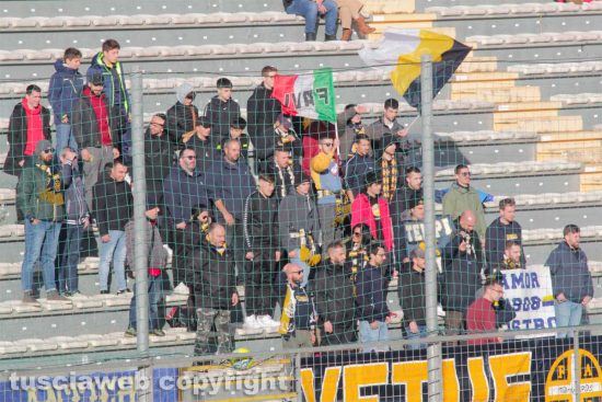 Sport - Calcio - Viterbese - I tifosi in curva Nord