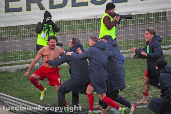 Sport - Calcio - Monterosi - L'esultanza di Rocco Costantino