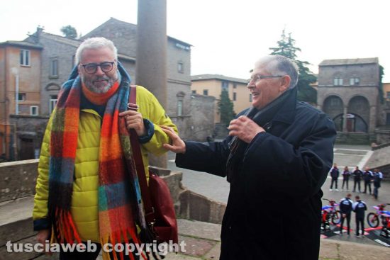 Viterbo - Il vescovo Orazio Francesco Piazza e il direttore di Tusciaweb Carlo Galeotti