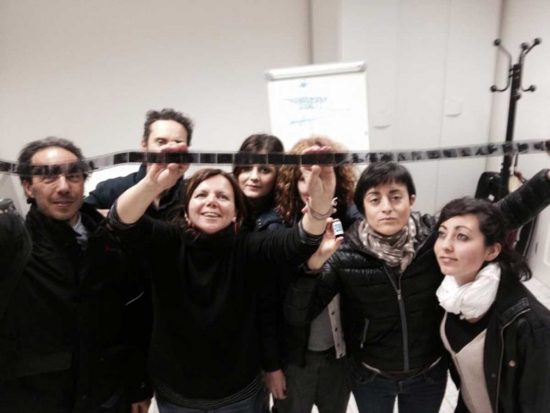 Lietta Granato in camera oscura con gli allievi