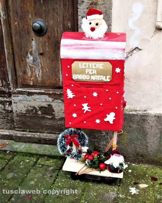 San Martino al Cimino - Cassetta della posta per Babbo Natale