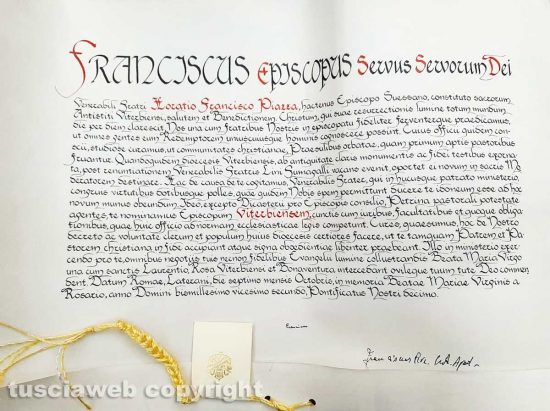 La bolla con cui Papa Francesco ha nominato Orazio Francesco Piazza vescovo di Viterbo