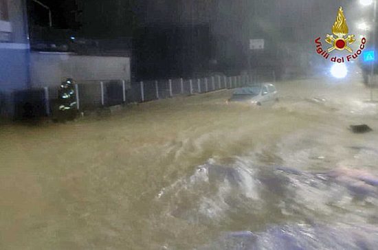 Catanzaro - Maltempo - Vigili del fuoco in azione