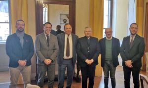 Il vescovo Orazio Francesco Piazza in visita alla prefettura di Viterbo