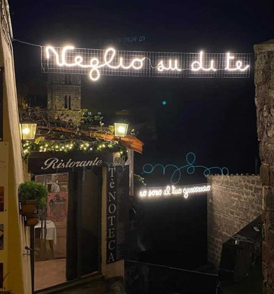 Ronciglione - Le luminarie delle canzoni di Marco Mengoni