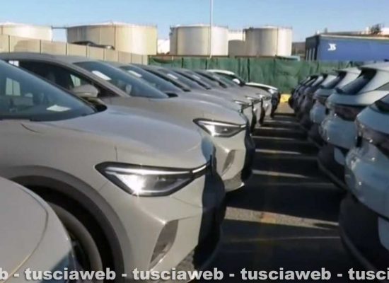 Civitavecchia - Auto elettriche di contrabbando dalla Cina, maxisequestro al porto