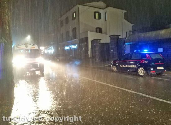 Montefiascone - Donna batte la testa e muore