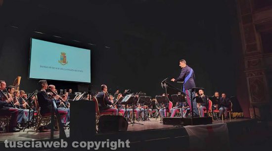 Viterbo - La banda della polizia al teatro dell'Unione