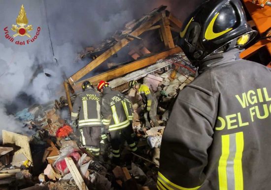 Crolla casa in provincia di Asti