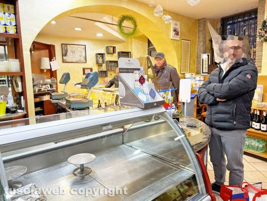 Viterbo - Il negozio di alimentari di Gigi&Mena