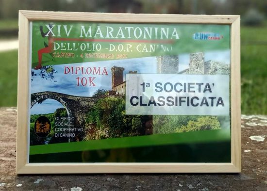 Canino - Maratonina dell'olio dop -La targa per la società prima classificata
