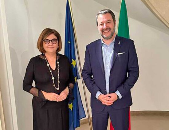 Matteo Salvini e la commissaria Ue per i Trasporti Adina Valean