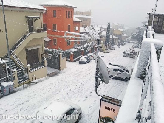 Montefiascone - La neve in via Cassia Vecchia