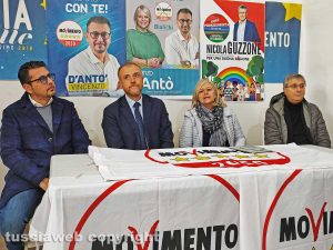 Civitavecchia - Donatella Bianchi nella sede del M5stelle
