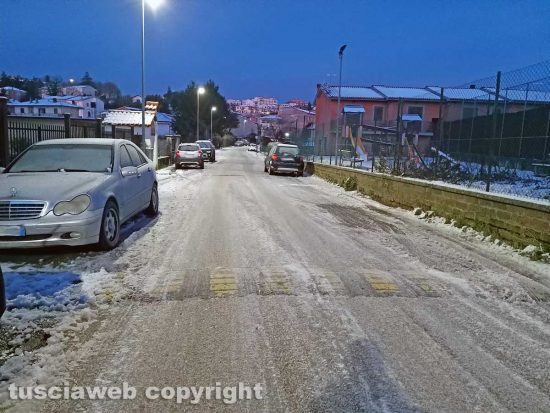 Montefiascone - Il ghiaccio in via Bastiglia