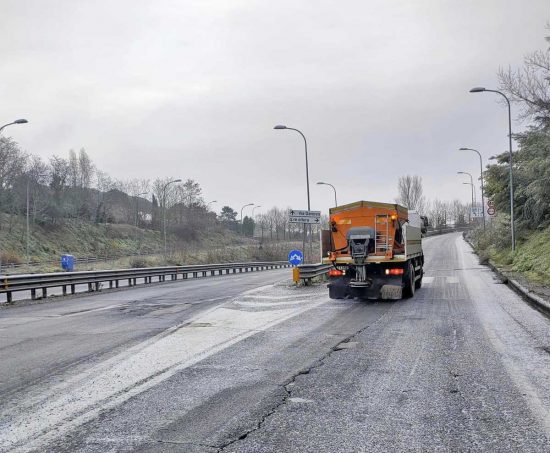 Viterbo - Le strade dopo l'uscita dei mezzi spargisale - Le foto della sindaca Chiara Frontini
