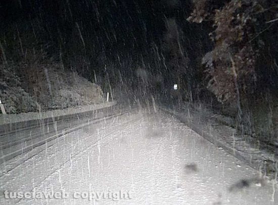 Nevica sulla Cimina