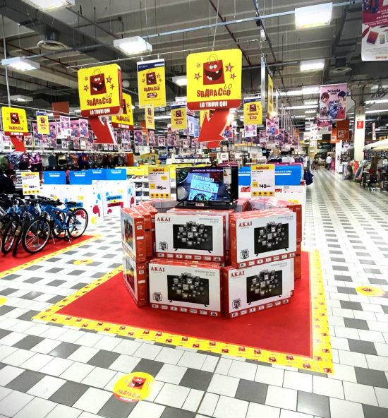 Lo sbaracco al Centro commerciale Tuscia di Viterbo