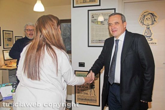 Il questore di Viterbo Fausto Vinci in visita alla redazione di Tusciaweb
