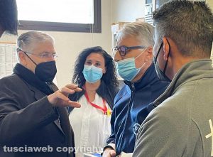 Viterbo - Il vescovo Orazio Francesco Piazza in visita a Belcolle