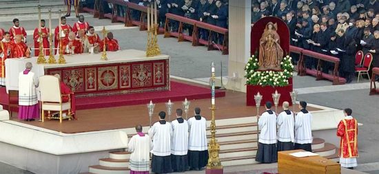 Città del Vaticano - I funerali di Benedetto XVI