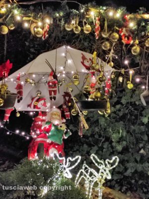 Viterbo - Le decorazioni natalizie di Paola Molinari