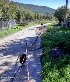 Ronciglione - Strada provinciale Valle di Vico in pessime condizioni