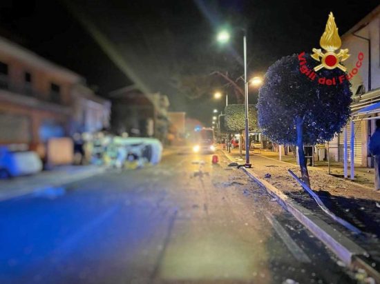 Roma - Vigili del fuoco - Incidente sulla Nomentana