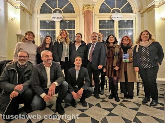 Viterbo - Alessio D'Amato e i candidati delle 7 liste a suo sostegno