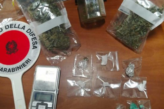 Le sostanze stupefacenti sequestrate a Capranica e Bassano Romano