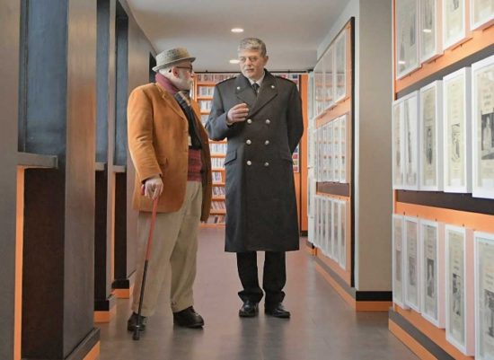 Il nuovo comandante dei carabinieri Massimo Friano in visita alla Biblioteca consorziale con il commissario Paolo Pelliccia 