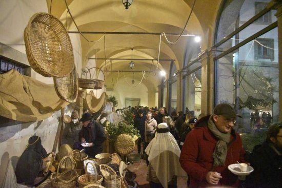 Viterbo - Il presepe vivente nel complesso monumentale di Santa Maria della Quercia