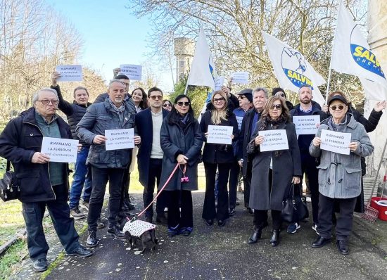 Viterbo - L'europarlamentare Cinzia Bonfrisco stamattina ha incontrato il comitato per la riapertura della ferrovia Orte – Civitavecchia