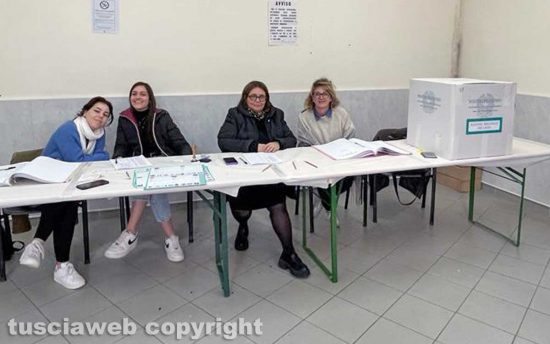 Elezioni - Un seggio elettorale