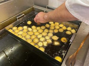 Cottura delle castagnole