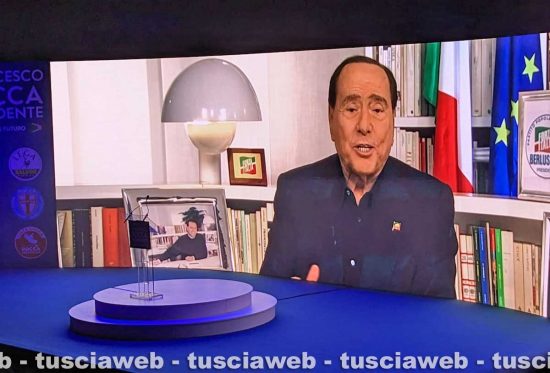 Silvio Berlusconi alla manifestazione a sostegno di Francesco Rocca