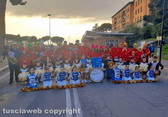 Viterbo - La banda Musichiamo e le majorettes