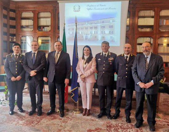 Viterbo - Controllo di vicinato - La firma del protocollo in prefettura
