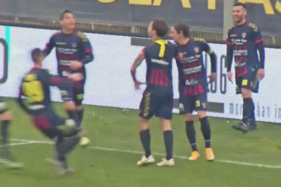 Sport - Calcio - Il brutto gesto di Ceccarelli
