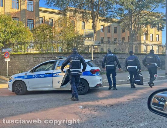 Viterbo - Scontro auto-moto su viale Raniero Capocci