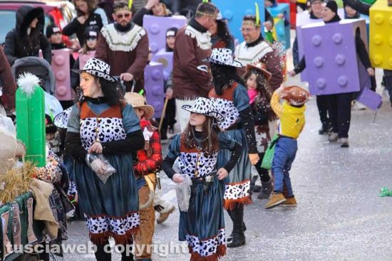 Ischia di Castro - La sfilata di Carnevale