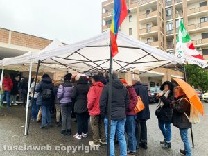 Viterbo - Gazebo in via Polidori per le primarie del Pd