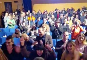 Ronciglione - Il teatro Ettore Petrolini in festa per la vittoria di Mengoni