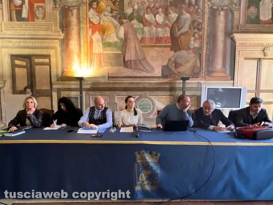 Viterbo - La conferenza del Comune 