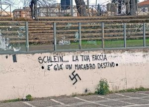 Viterbo - La scritta su un muro alle Fortezze