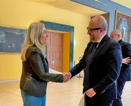 Mauro Rotelli l’ambasciatrice Mariangela Zappia